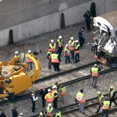 VIDEO: 2 trains derail near Chicago within 24 hours