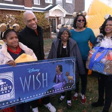 VIDEO: Philadelphia family gets big surprise from Ariana DeBose