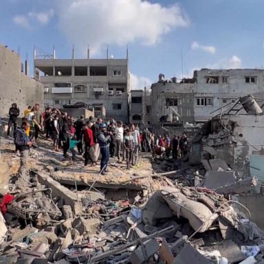 VIDEO: Israeli airstrikes hit Gaza minutes after end of cease-fire