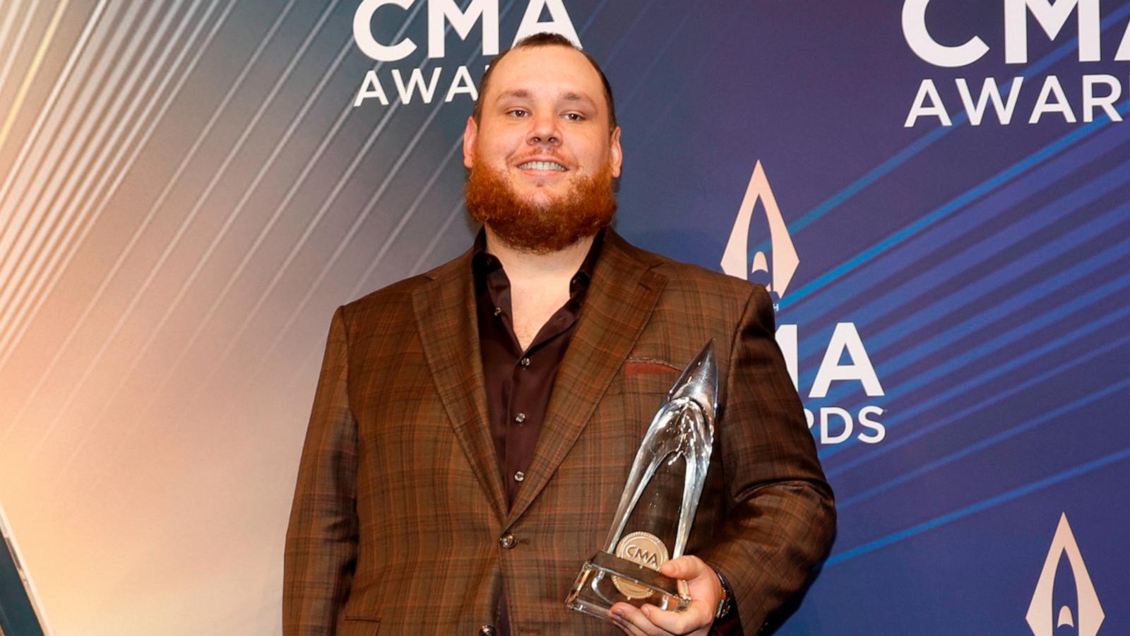 Best of Luke Combs - Good Morning America