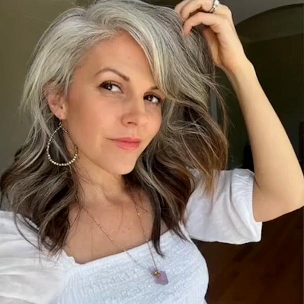 Woman opens up about embracing gray hair in her 30s