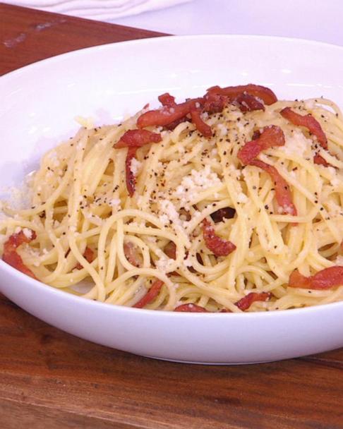 The secret to silky spaghetti alla carbonara - Good Morning America