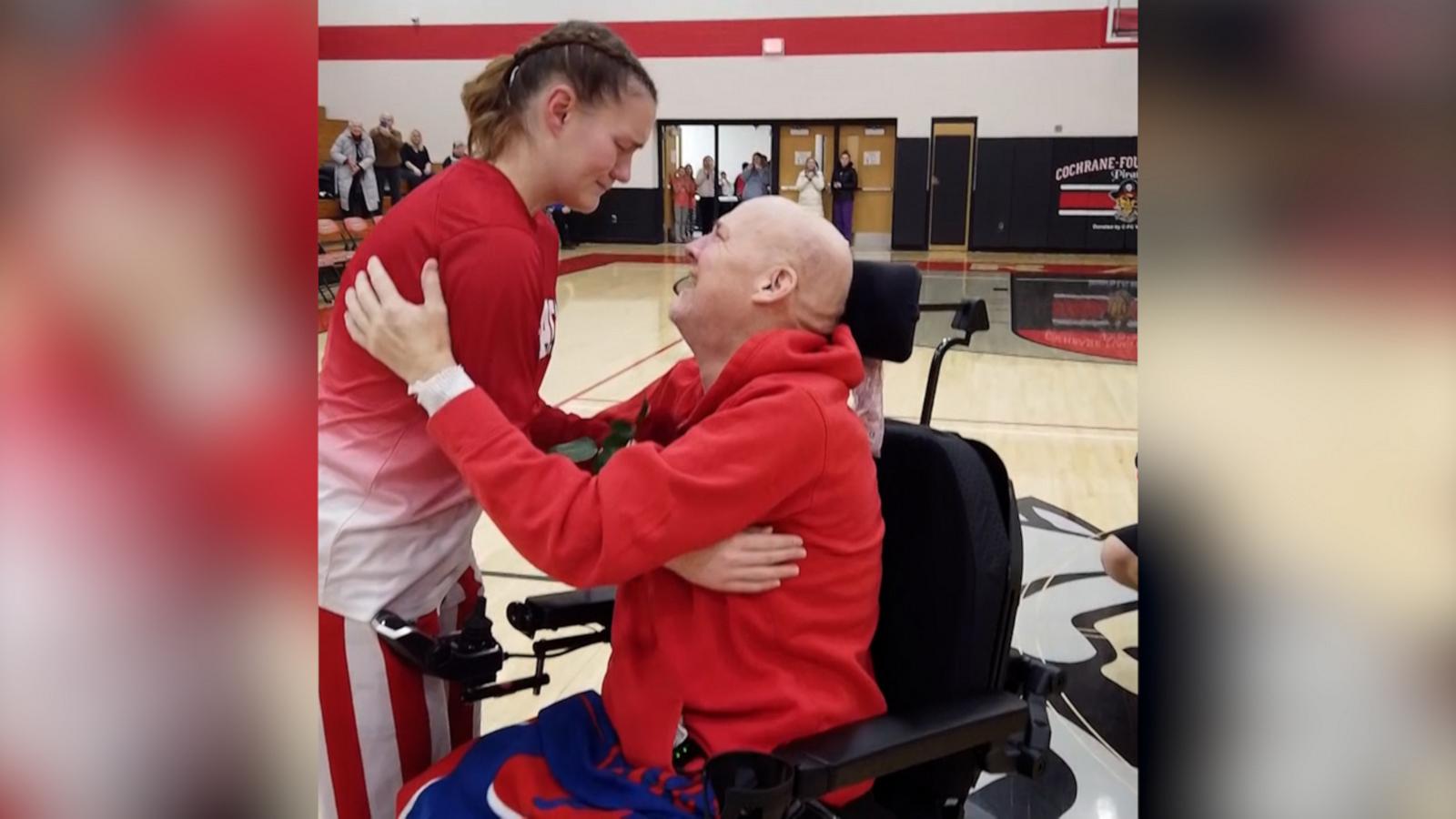 VIDEO: Father leaves hospital to surprise daughter at her high school basketball game