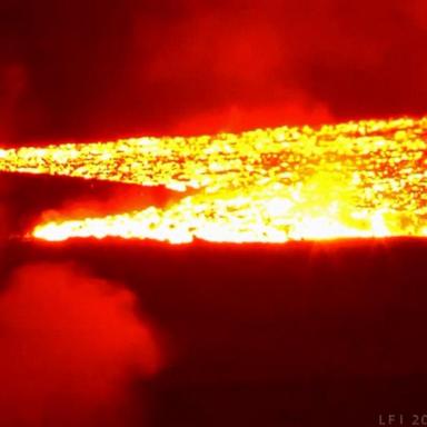 VIDEO: Iceland volcano erupts