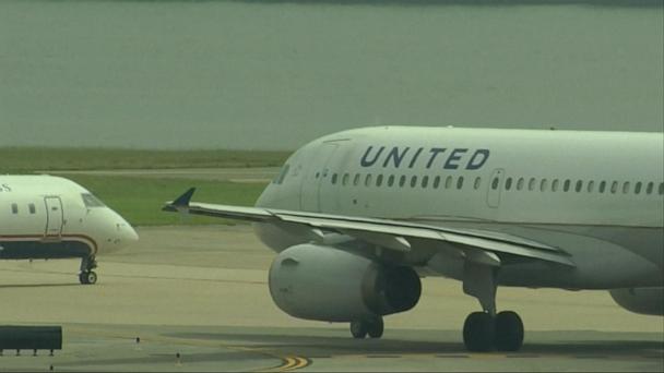 United Airlines resumes flights after nationwide ground stop - Los