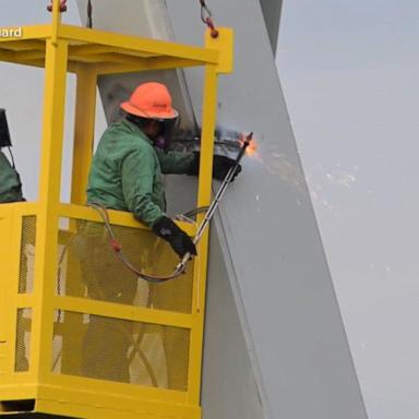 VIDEO: Removal of wreckage of Francis Scott Key Bridge begins