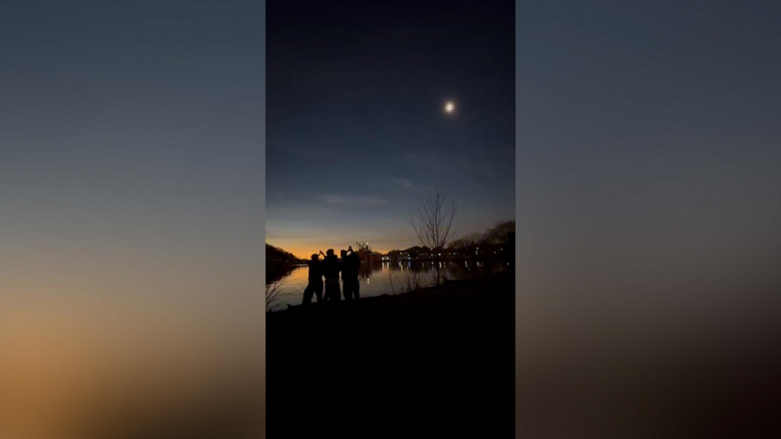 Timelapse Video Shows Total Solar Eclipse - Good Morning America