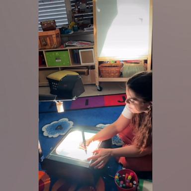 VIDEO: Pre-K students are fascinated by teacher's overhead projector