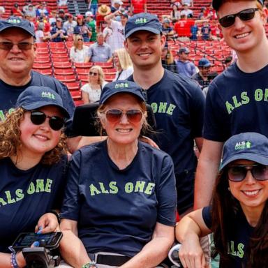 Della Larsen is a former kindergarten teacher and mother of three living with ALS. 