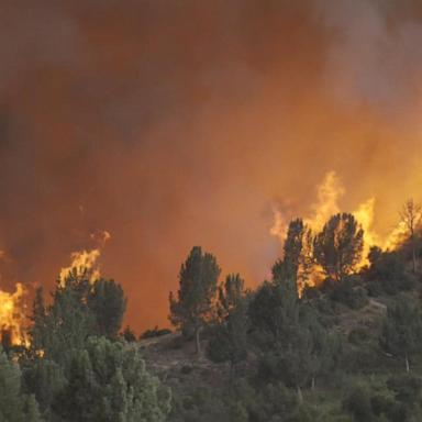 VIDEO: Thousands of buildings threatened by California wildfires