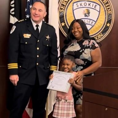 Zoey Reddick was credited with saving her mom's life by calling 911 after her mom fainted due to seizure-like activity.