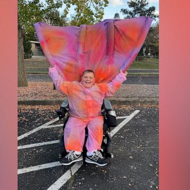 VIDEO: 11-year-old boy dresses up as Taylor Swift background dancer for Halloween 