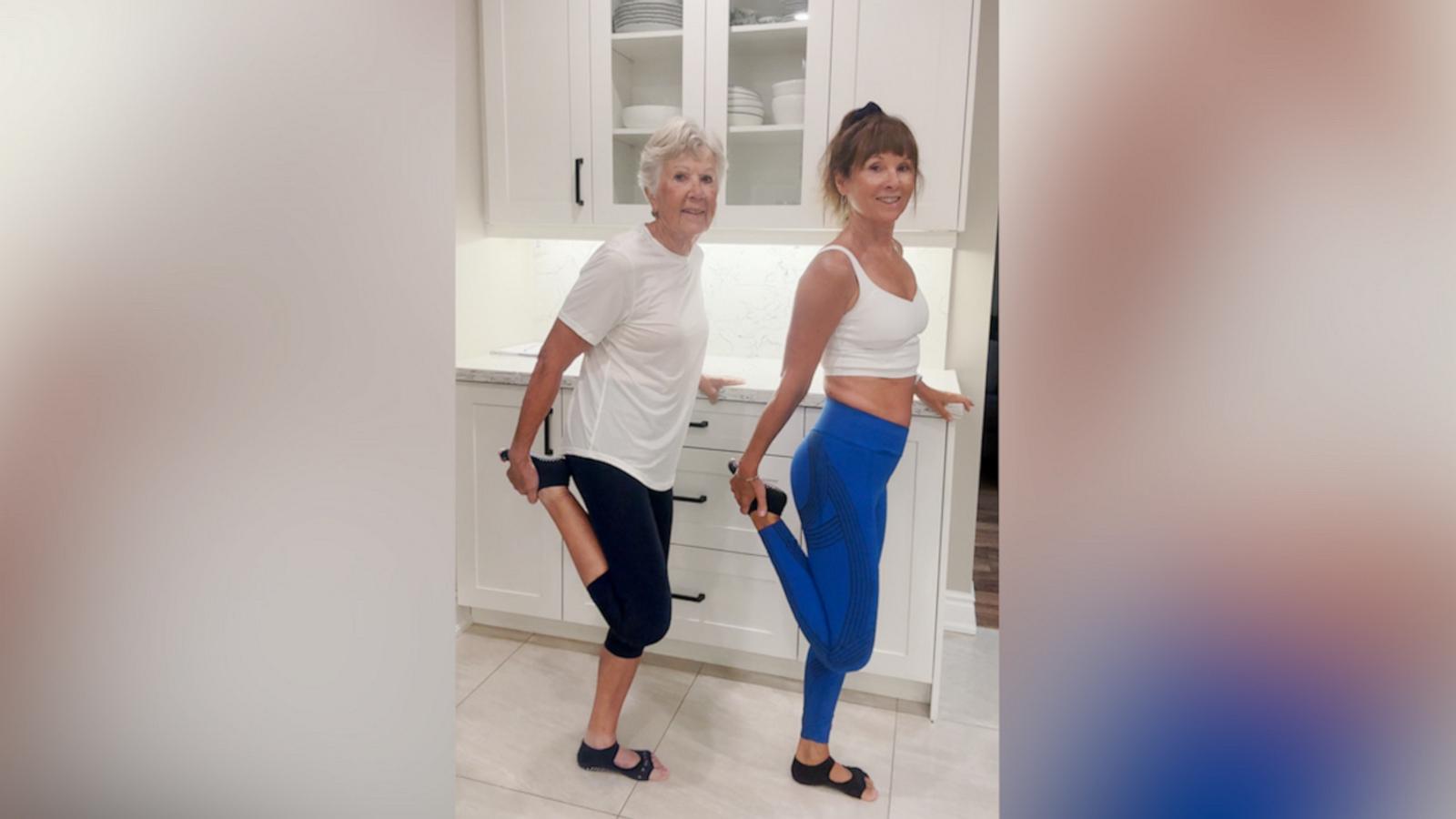 VIDEO: Mom and daughter have the best workout routine