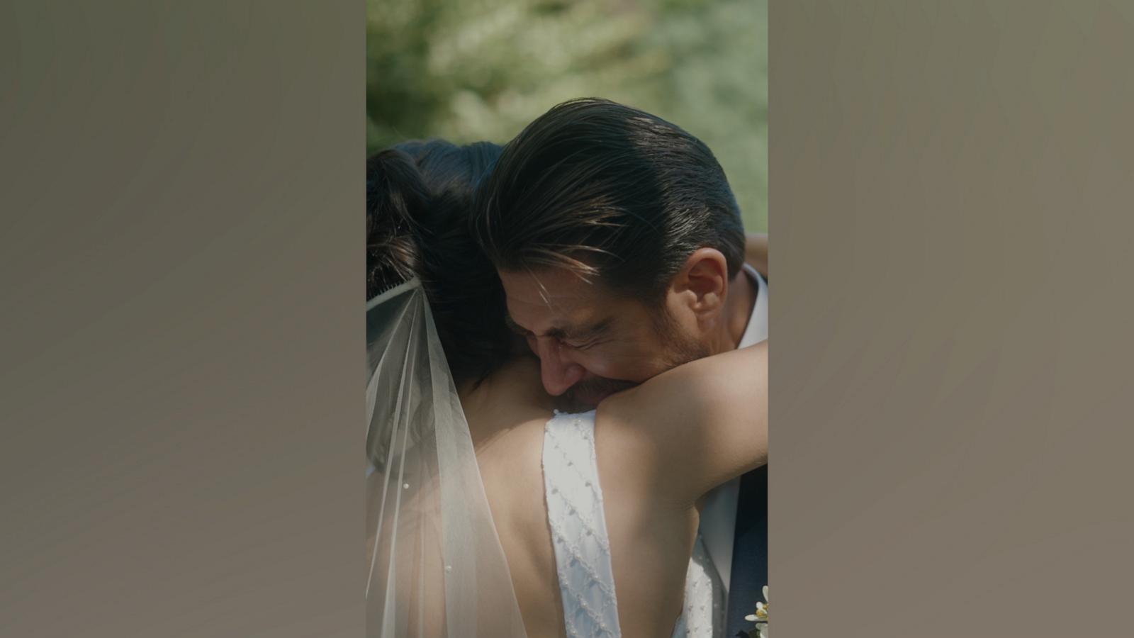 Grace Mixon didn't tell her dad she was wearing her late mom's dress until their first look the day of the wedding.