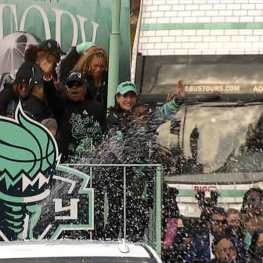 VIDEO: New York Liberty celebrate WNBA win with parade