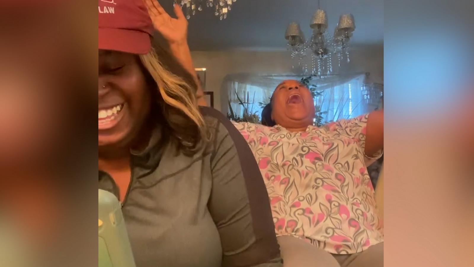 After a moment of total disbelief, Ayale William’s mom, Melrose Cambell, couldn’t stop singing in happiness for her daughter’s milestone accomplishment.