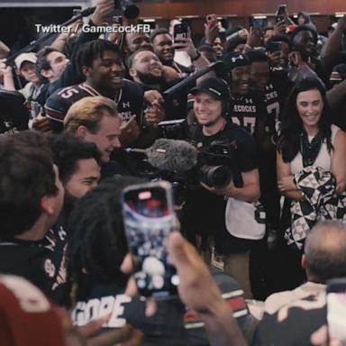 VIDEO: South Carolina Gamecocks serenades head coach’s wife