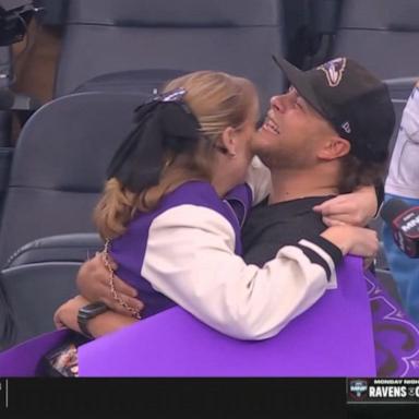 VIDEO: Impromptu sex reveal for Baltimore Ravens fans