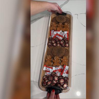 Create the ultimate holiday dessert board with Farberware's Build-A-Board. Featuring a clear locking lid, it's perfect for prepping, storing and taking on the go.