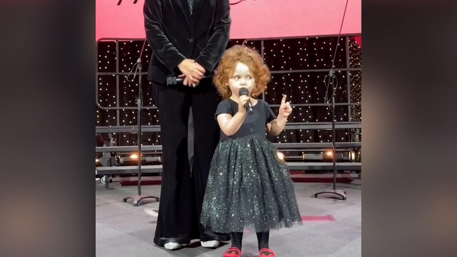 Four-year-old Stori delivered a memorable speech, giving flowers and spilling the tea.