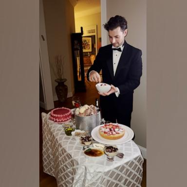 Scott Edelstein recreated everything from the Plaza Hotel room service to the limo pizza and even the bubble gum tip.