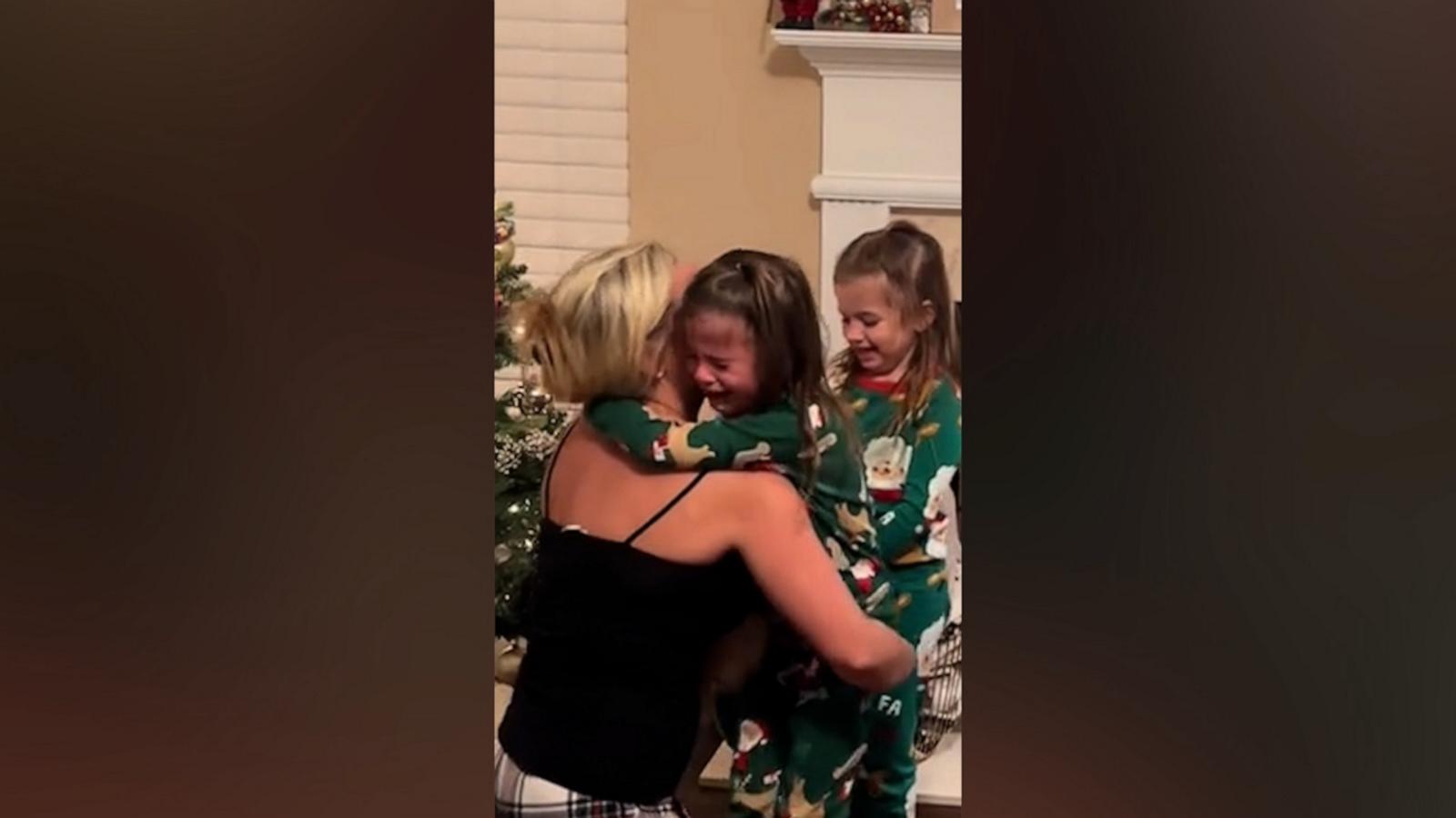 Lilly and Mackenzie's dog Sadie passed away from cancer on Thanksgiving. A few weeks later, they were surprised with a new furbaby.