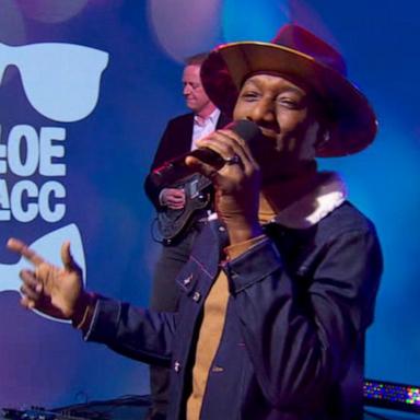 Aloe Blacc performs 'Stand Together' from new album