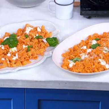 VIDEO: Jamie Oliver shares no-cook pasta sauces from new ‘Simply Jamie’ cookbook