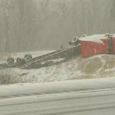 VIDEO: Rare snow storm sweeps the South