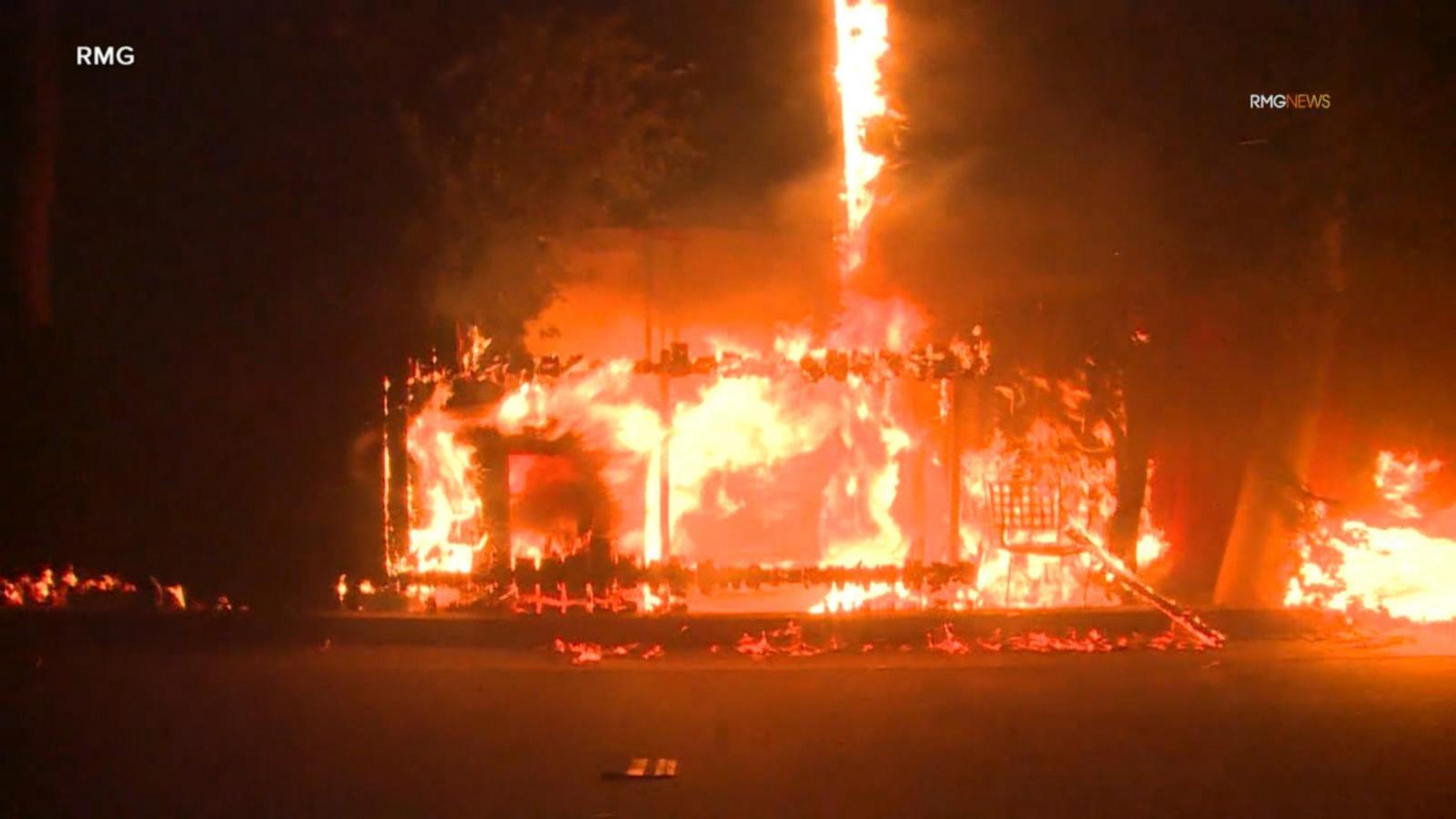 VIDEO: New body camera footage shows first responders on 1st night of Eaton Fire