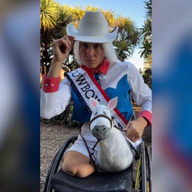 Paralympic tennis player Natalia Mayara turned one of her legs into a horse and will be riding it to the concert.