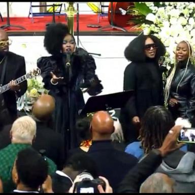 VIDEO: Stars pay tribute to Roberta Flack at memorial