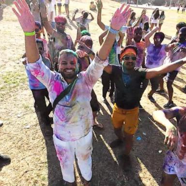 VIDEO: People across the US celebrate Holi