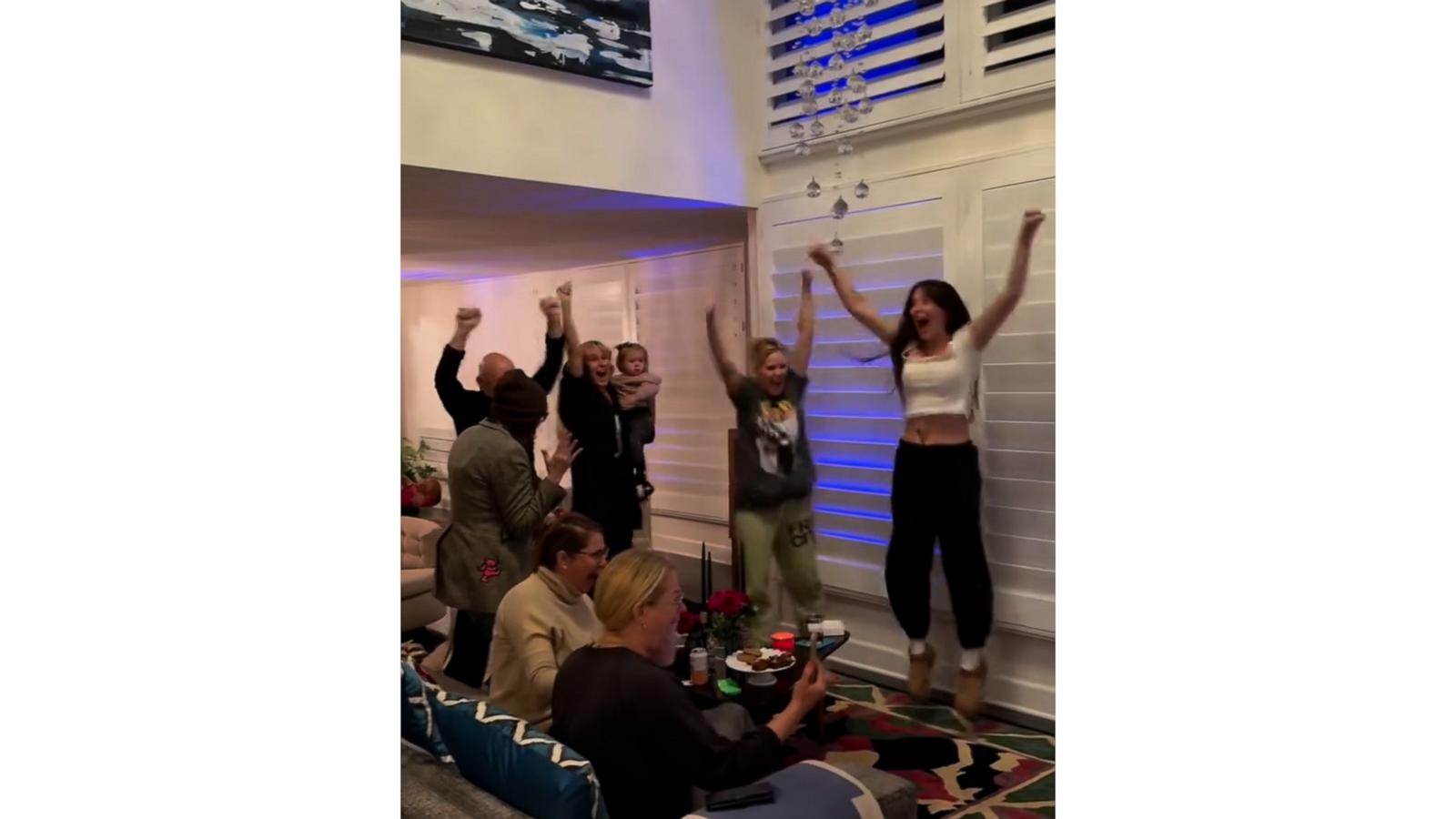 Demi Moore's daughters celebrate her Golden Globes win