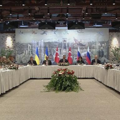 VIDEO: Russia and Ukraine officials hold 1st face-to-face talks in more that 3 years