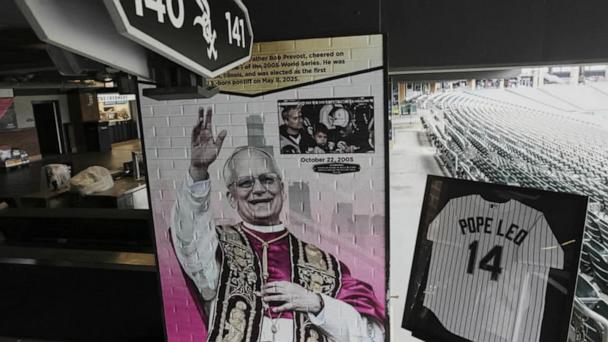 White Sox unveil new mural in honor of Pope Leo XIV