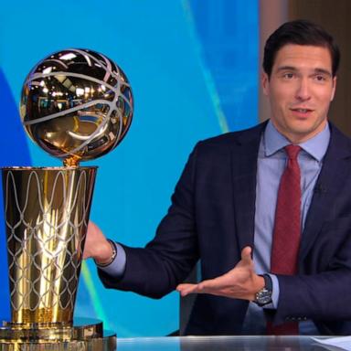 VIDEO: New York City gets ready for Knicks’ playoff game