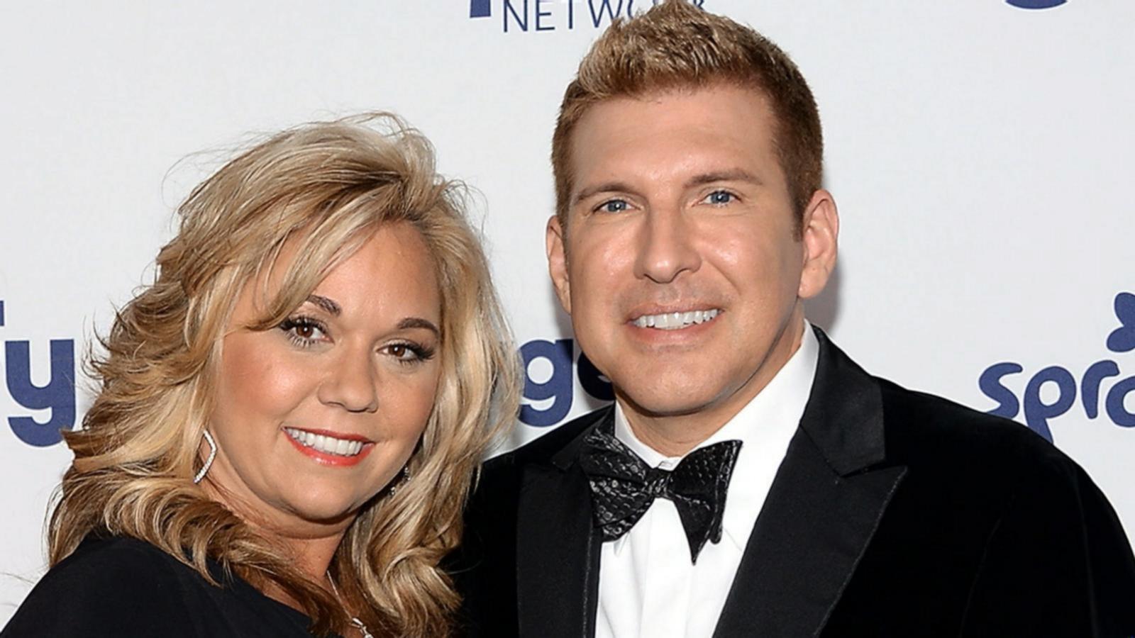VIDEO: Trump pardons reality TV stars Todd and Julie Chrisley