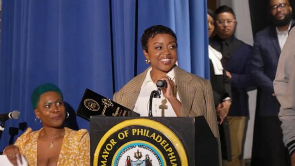 Quinta Brunson receives key to Philadelphia 