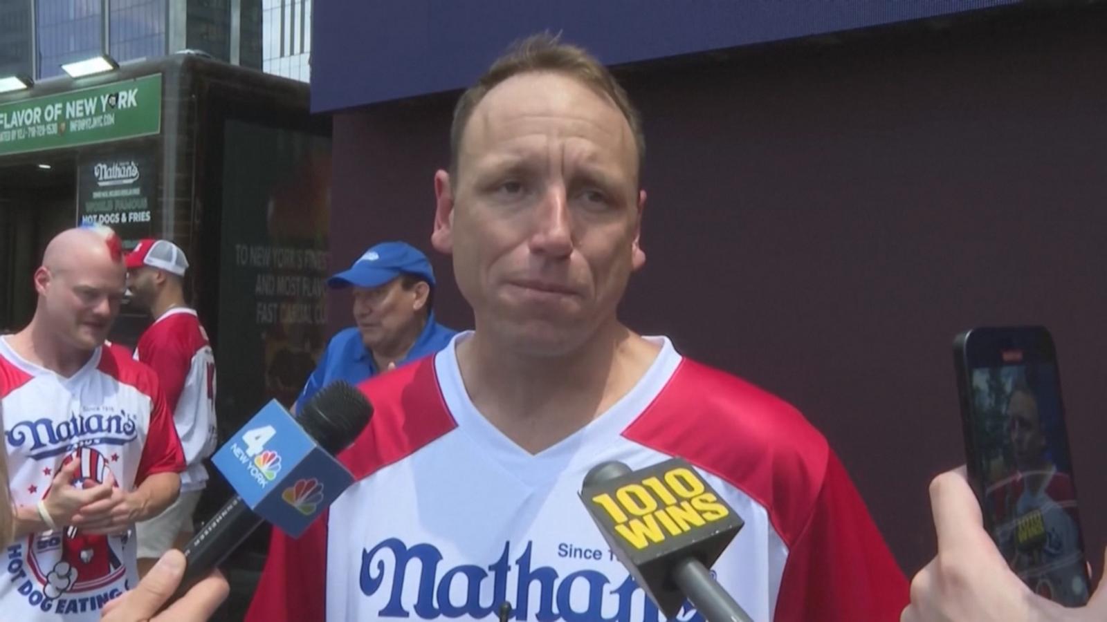 VIDEO: Joey Chestnut returns to Coney Island hot dog eating contest
