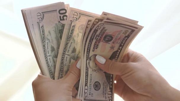 Growing trend of ditching cards for cash