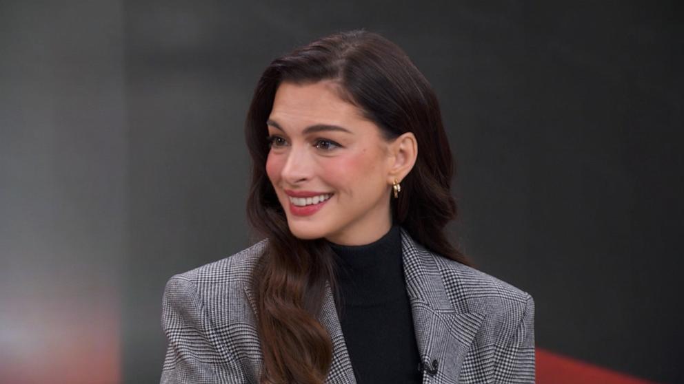 VIDEO: Anne Hathaway talks 'The Devil Wears Prada 2'