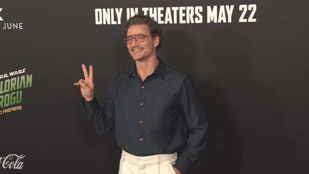 VIDEO: Fans and stars celebrate world premiere of 'The Mandalorian and Grogu'