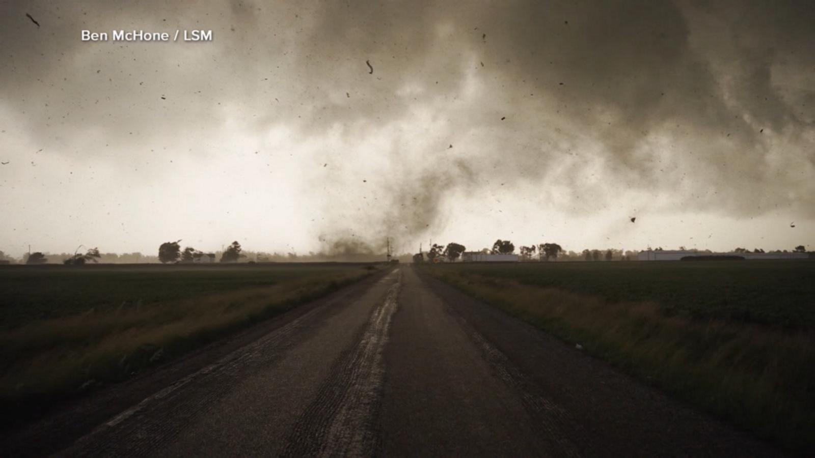 VIDEO: Severe weather outbreak in Midwest, South