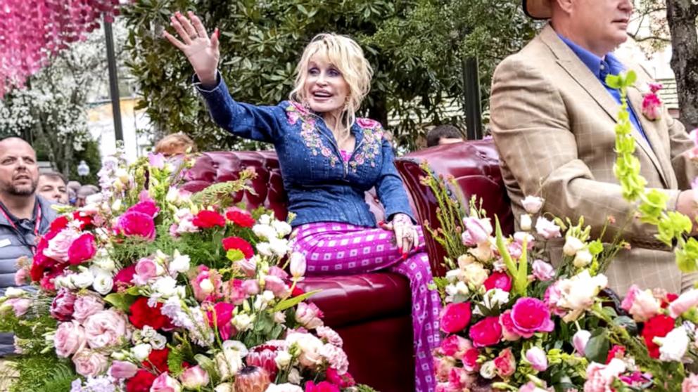 VIDEO: Celebrating Dolly Parton at Dollywood