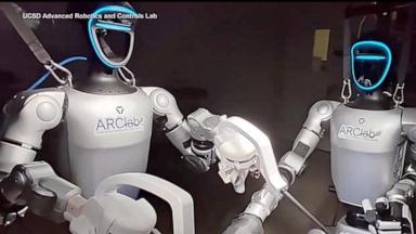 VIDEO: Humanoid robots step up to the operating table