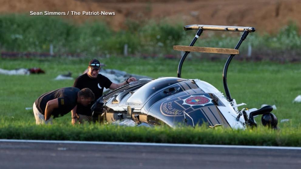 VIDEO: Deadly midair collision between police helicopter and small plane