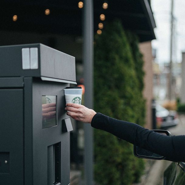 Starbucks unveils seasonal gifts and reusable cup sets - Starbucks