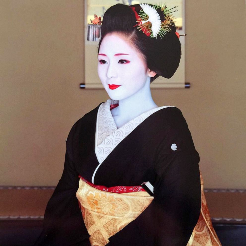 PHOTO: Moe is pictured in full geisha makeup and clothing in an undated photo. Moe, known as Kimono Mom, is a mom and former geisha who just hit one million subscribers on YouTube.