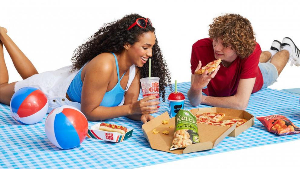 PHOTO: 7-Eleven is offering discounts for Memorial Day weekend. 